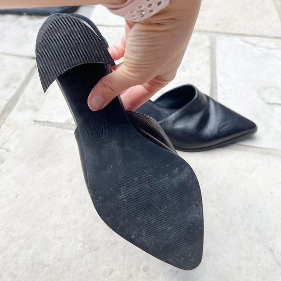 ✨ Black Pointed Toe Block Heels | Wittner - Picture 5 of 6